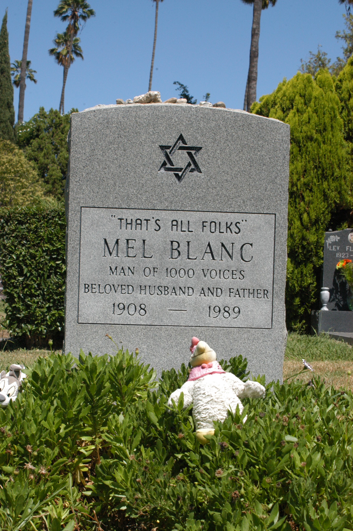 Mel Blanc's tombstone - The Crossing