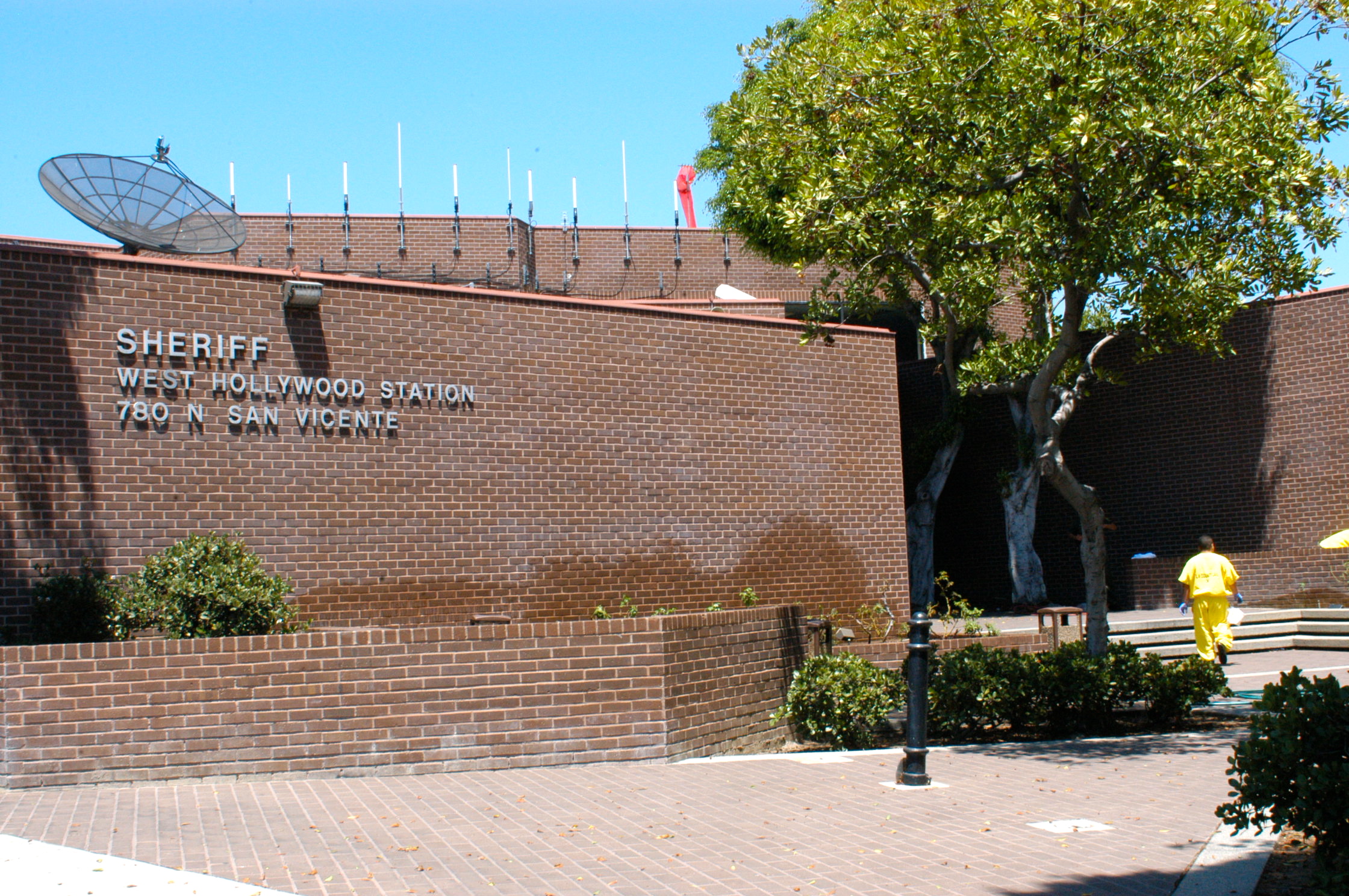 West Hollywood Sheriff's Station - The Crossing